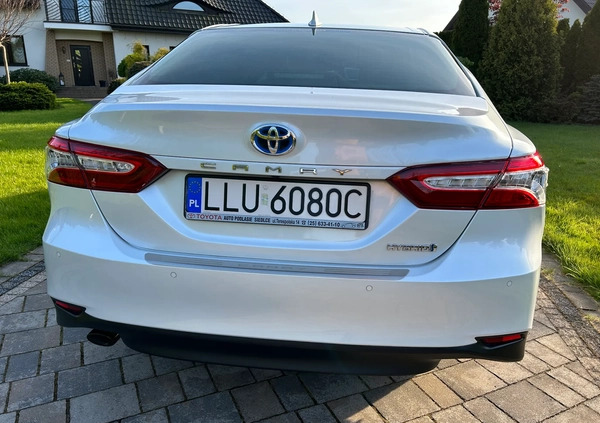 Toyota Camry cena 138000 przebieg: 91320, rok produkcji 2020 z Łuków małe 529